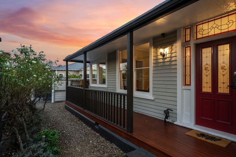 Photo of property in 12 Medway Street, Richmond, Christchurch, 8013