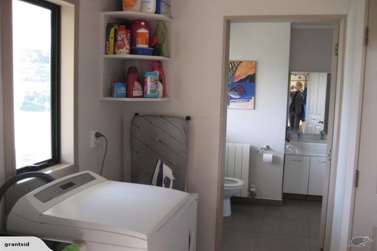 Photo of property in 10 Lingard Grove, Brooklyn, Wellington, 6021