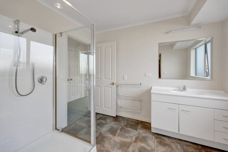 Photo of property in 40 Cutfield Street, Inglewood, 4330