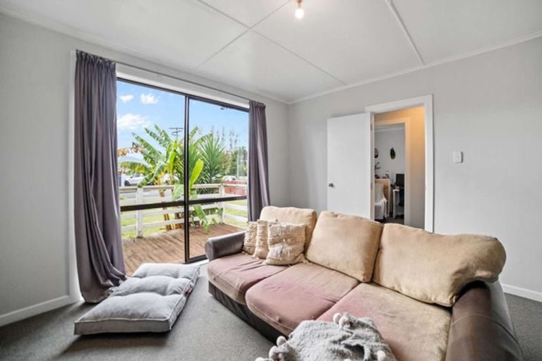 Photo of property in 16 Tolerton Avenue, Elgin, Gisborne, 4010