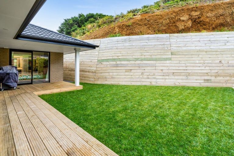 Photo of property in 51 Magnolia Drive, Westown, New Plymouth, 4310