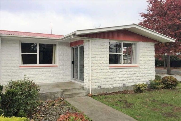 Photo of property in 1/78 Saint James Avenue, Papanui, Christchurch, 8053