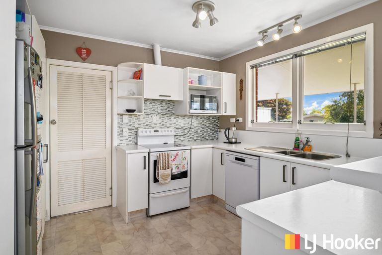 Photo of property in 9 Carlton Street, Glenholme, Rotorua, 3010