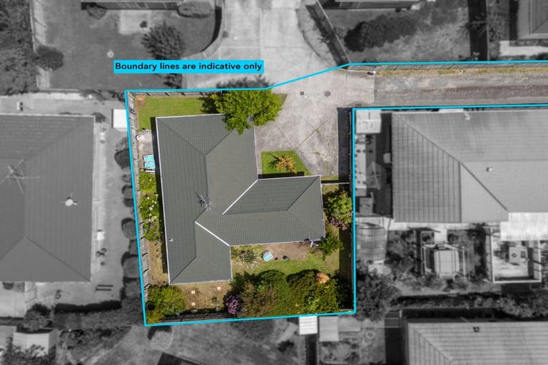 Photo of property in 44 Arawhata Road, Paraparaumu, 5032