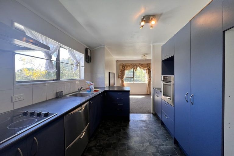 Photo of property in 32a Sikkim Crescent, Clover Park, Auckland, 2019