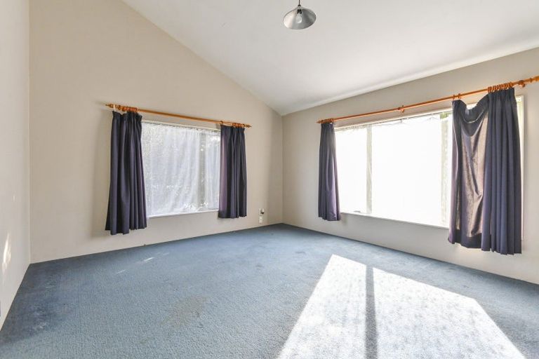 Photo of property in 1024 Hood Street, Mayfair, Hastings, 4122