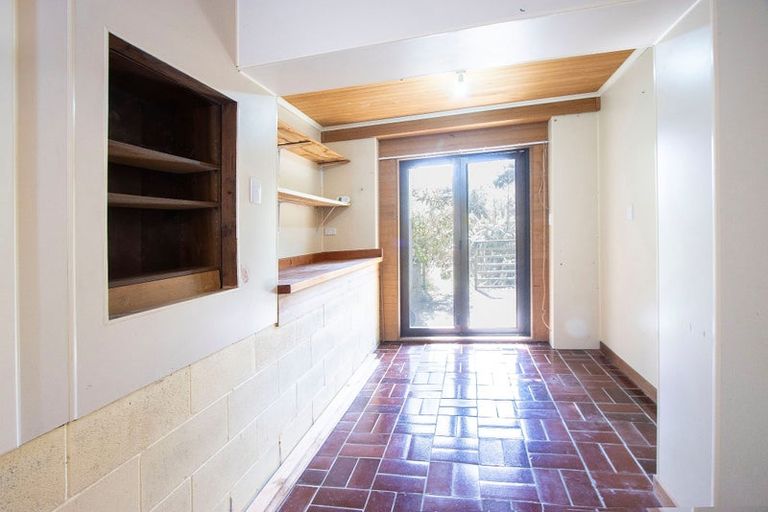 Photo of property in 293 Paremoremo Road, Paremoremo, Auckland, 0632