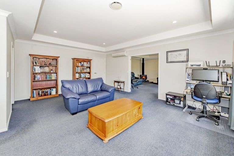 Photo of property in 28 Windsor Drive, Kirwee, Darfield, 7571