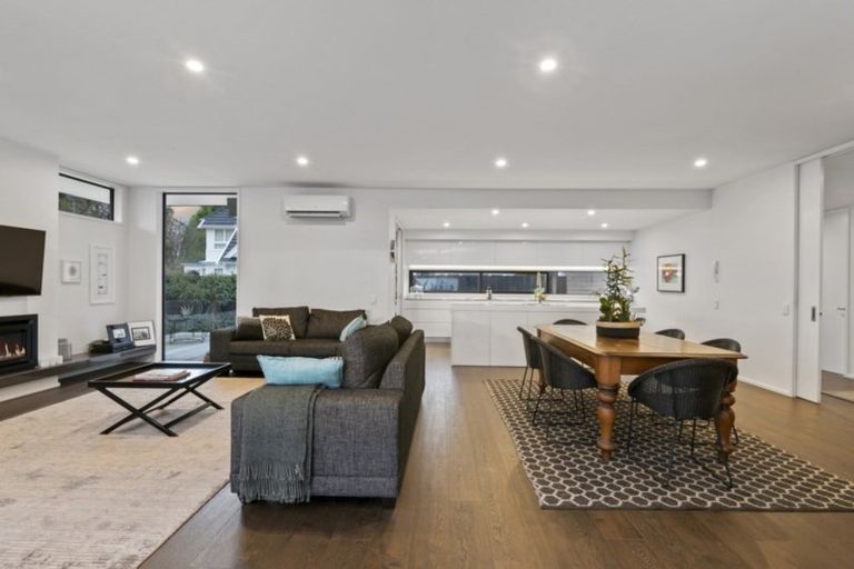 Photo of property in 64 Clyde Road, Ilam, Christchurch, 8041