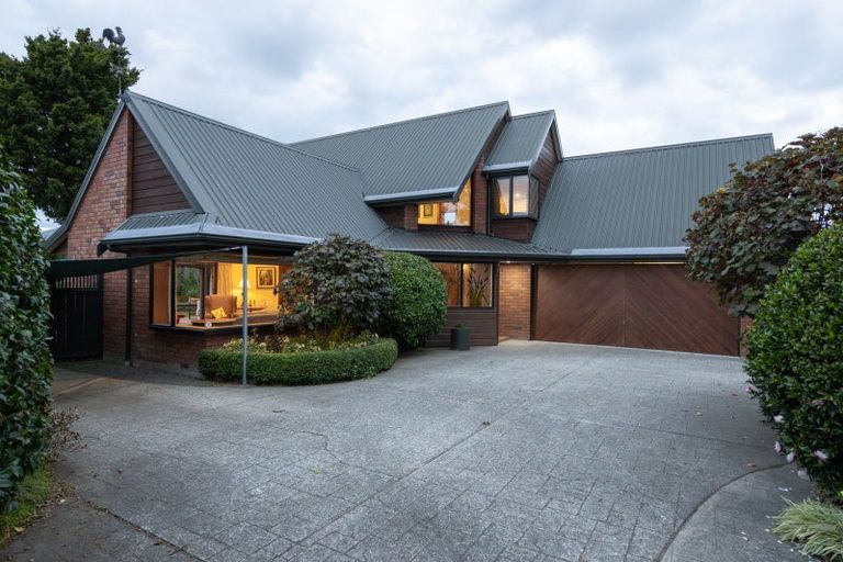 Photo of property in 1 Caccia Birch Lane, Hokowhitu, Palmerston North, 4410