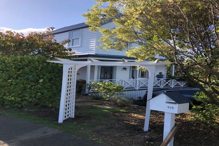 Photo of property in 959 Beach Road, Torbay, Auckland, 0630