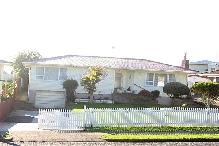 Photo of property in 25 Browns Road, Manurewa, Auckland, 2102