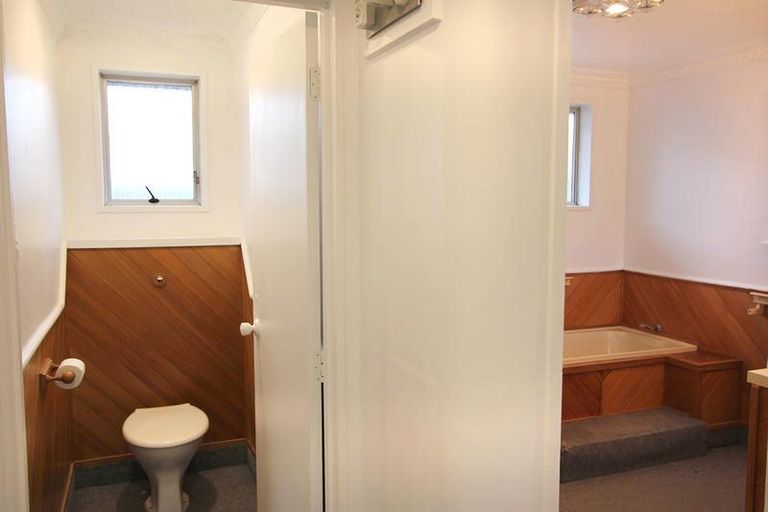 Photo of property in 55 Kinmont Crescent, Kinmont Park, Mosgiel, 9024