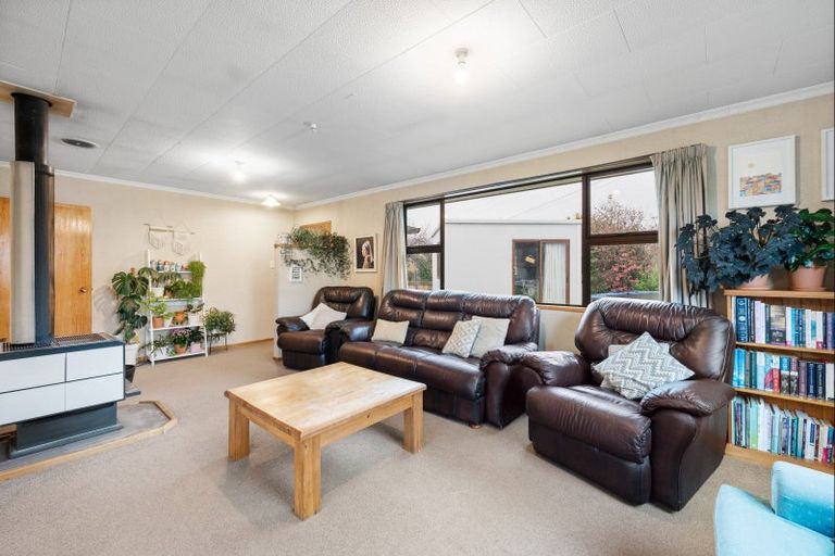 Photo of property in 2 Aeolus Place, Wanaka, 9305