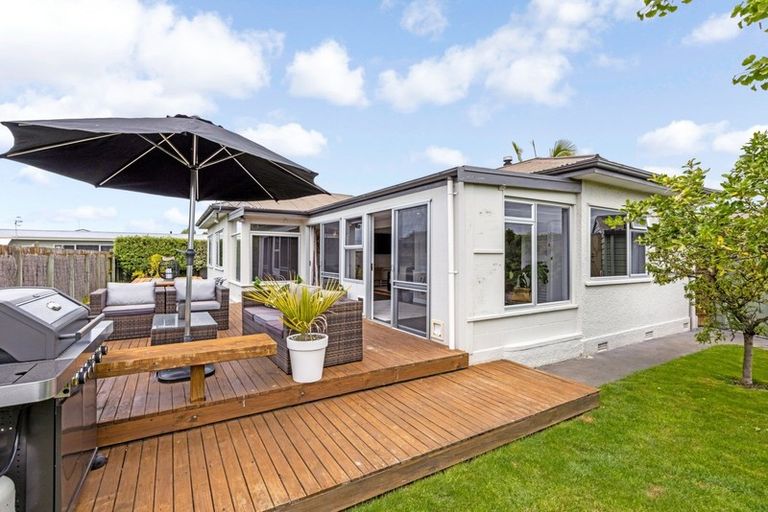 Photo of property in 16 Laurent Place, Greenmeadows, Napier, 4112