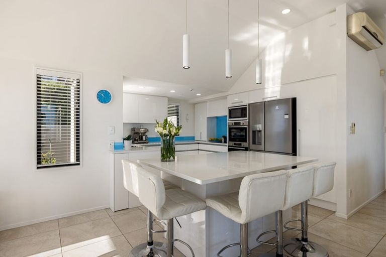 Photo of property in 60 Glenstrae Road, Redcliffs, Christchurch, 8081