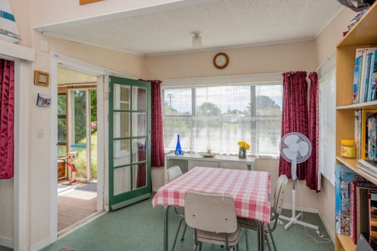 Photo of property in 31 Shortt Street, Foxton Beach, Foxton, 4815