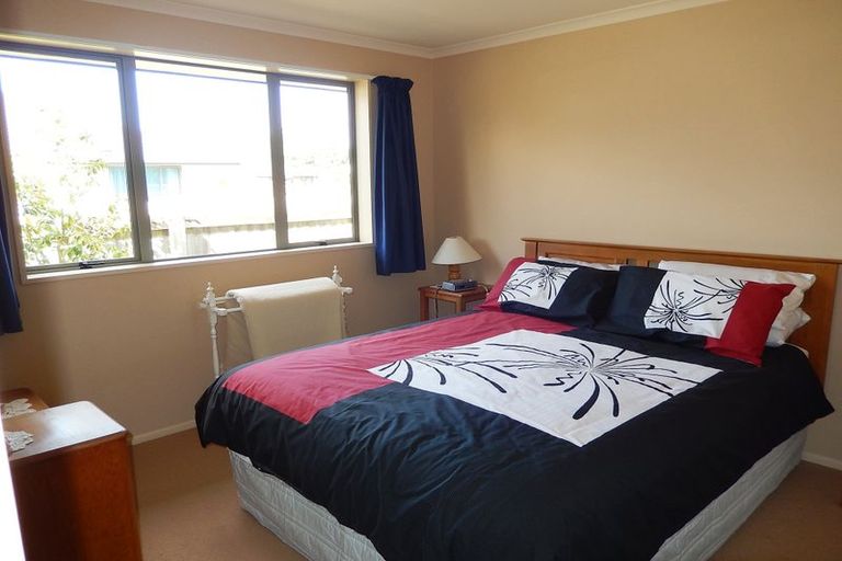 Photo of property in 12 Hannah Place, Holmes Hill, Oamaru, 9401