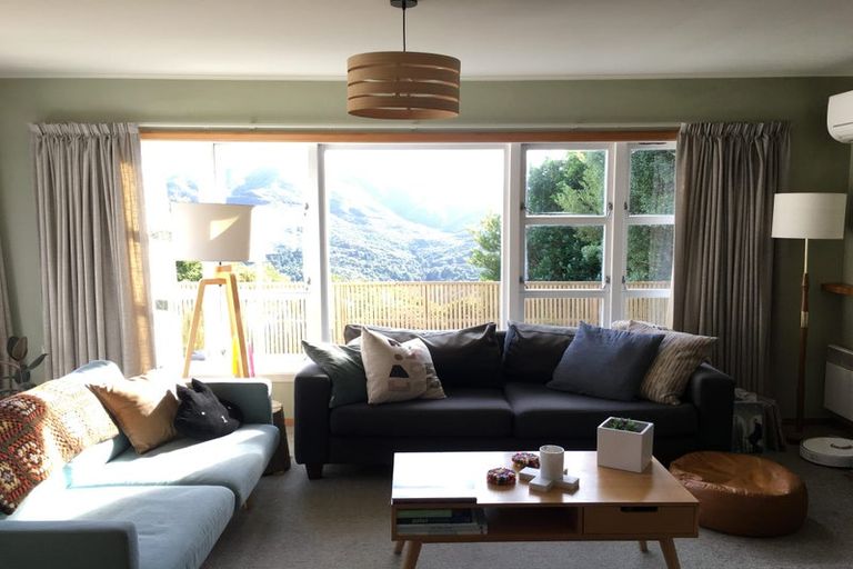 Photo of property in 33 Huntingdon Street, Northland, Wellington, 6012