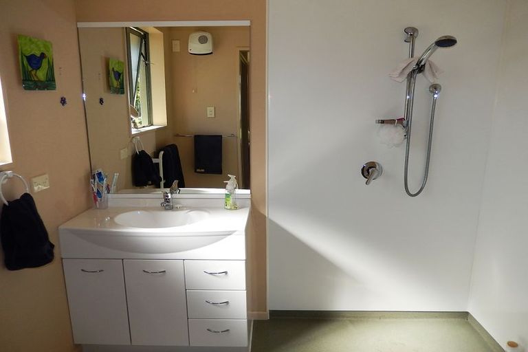 Photo of property in 12 Hannah Place, Holmes Hill, Oamaru, 9401