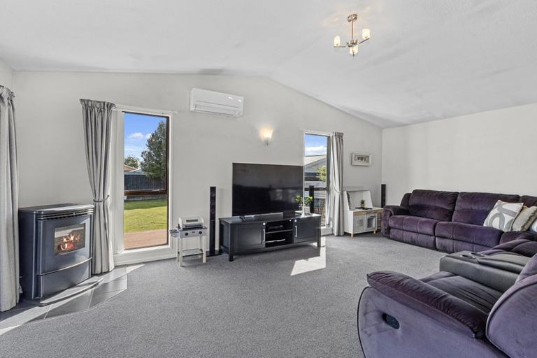 Photo of property in 22 Cicada Place, Hei Hei, Christchurch, 8042