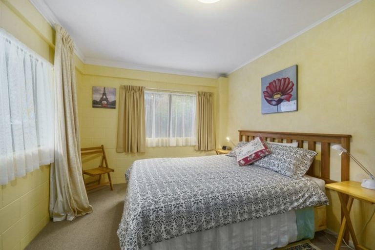 Photo of property in 36 Queens Road, Waikanae Beach, Waikanae, 5036