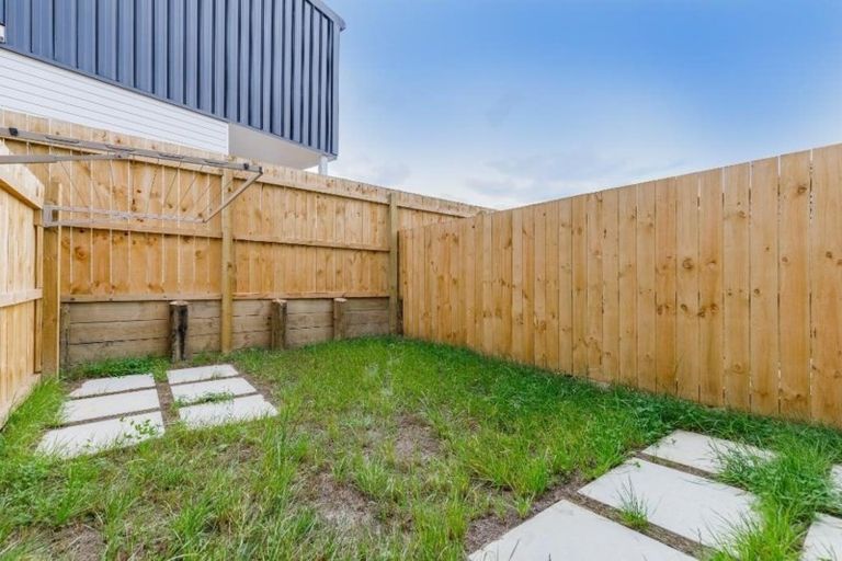 Photo of property in 66b Delta Avenue, New Lynn, Auckland, 0600
