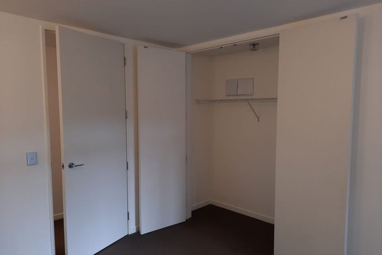 Photo of property in Montreaux Apartments, 7k/164 The Terrace, Wellington Central, Wellington, 6011