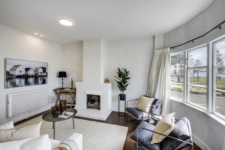 Photo of property in 541c Marine Parade, Napier South, Napier, 4110