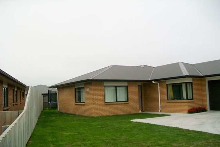 Photo of property in 12 Shrule Place, Huntington, Hamilton, 3210