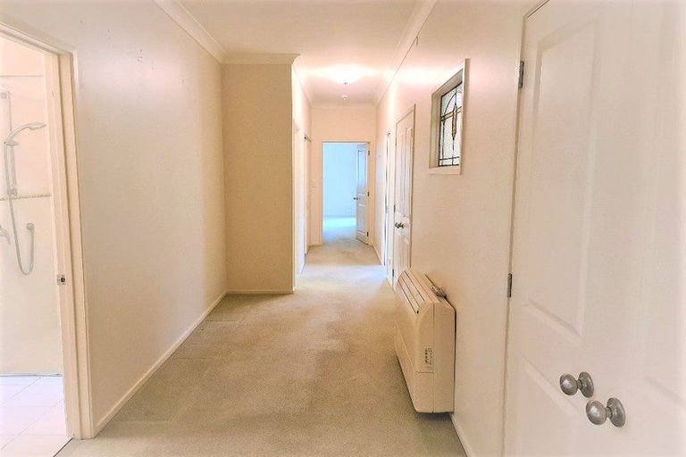 Photo of property in 60 Sidwell Road, Wainui, 0932