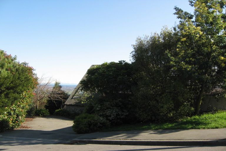 Photo of property in 12 Kiteroa Place, Cashmere, Christchurch, 8022