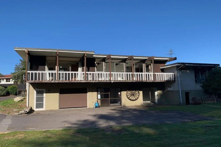 Photo of property in 7 Totara Terrace, Inglewood, 4330