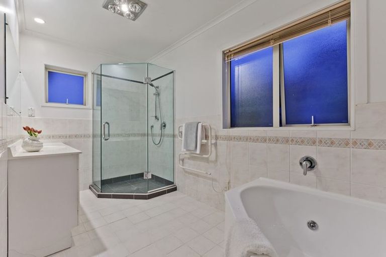 Photo of property in 26 Mulgan Way, Browns Bay, Auckland, 0630