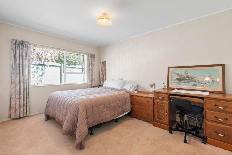 Photo of property in 18a South Street, Papakura, 2110