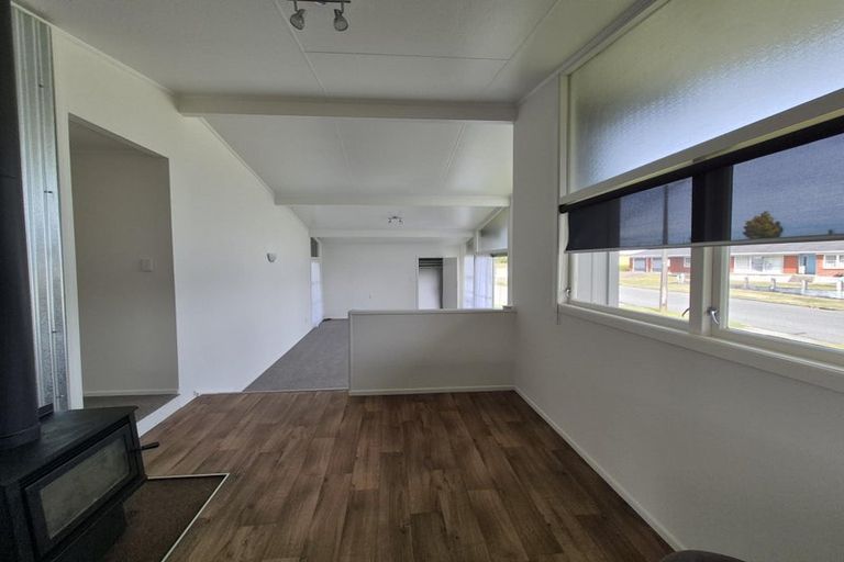 Photo of property in 45 Aotea Crescent, Tokoroa, 3420