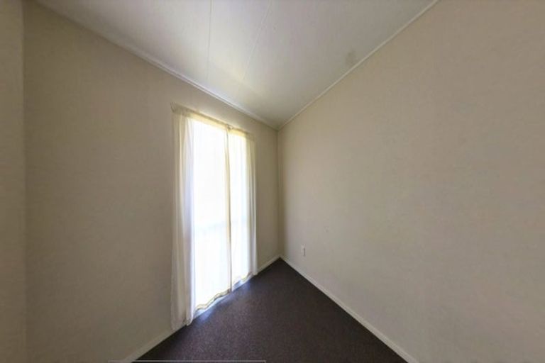 Photo of property in 649 Queen Street East, Levin, 5510