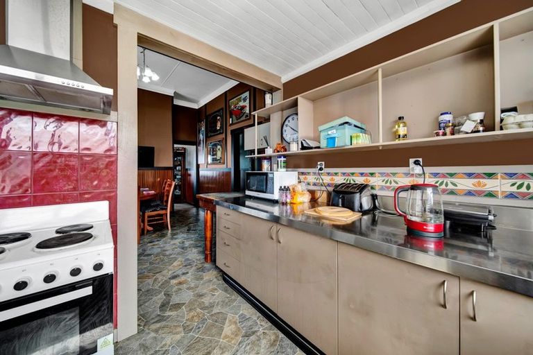 Photo of property in 142 Juliet Street, Stratford, 4332