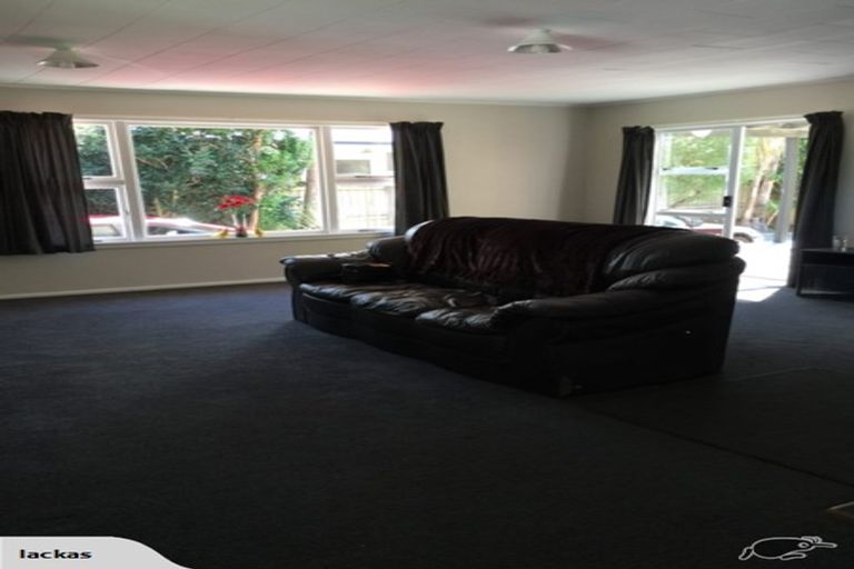Photo of property in 70 Woodbury Street, Russley, Christchurch, 8042