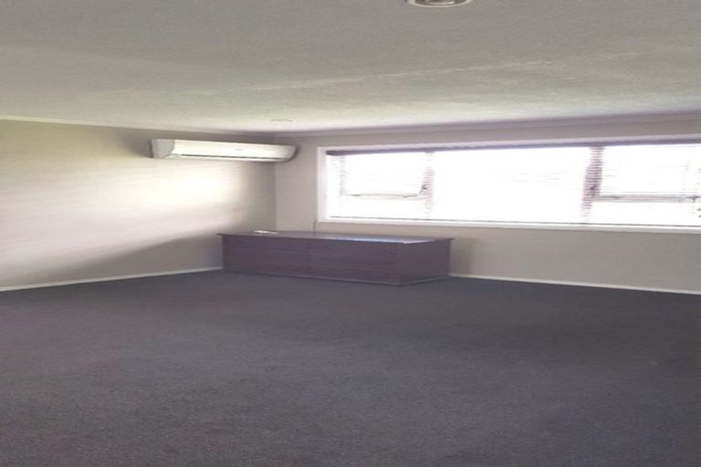 Photo of property in 2/13 Bowen Street, Upper Riccarton, Christchurch, 8041