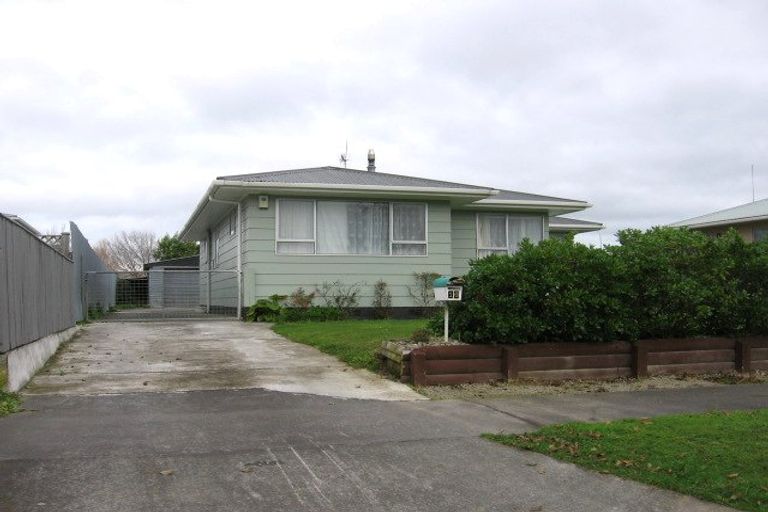 Photo of property in 16 Acacia Street, Kelvin Grove, Palmerston North, 4414