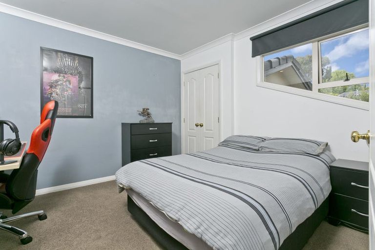 Photo of property in 9 Falstone Lane, Browns Bay, Auckland, 0630