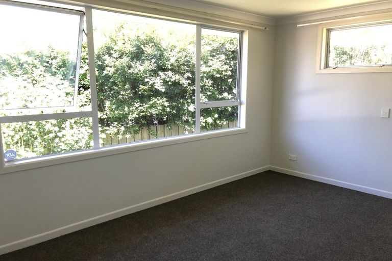 Photo of property in 704a East Coast Road, Pinehill, Auckland, 0632