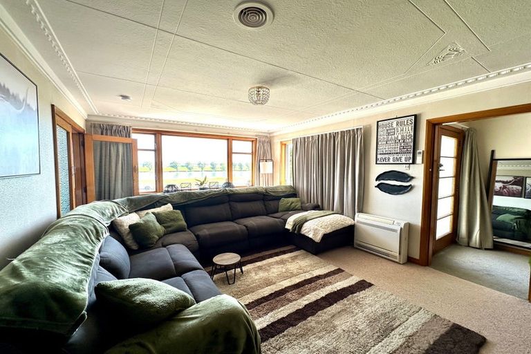 Photo of property in 16 Barnego Road, Balclutha, 9230