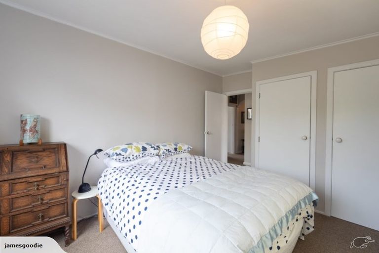 Photo of property in 213 Te Moana Road, Waikanae, 5036