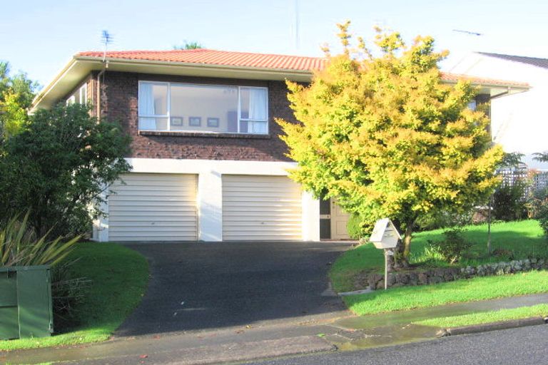 Photo of property in 31 Galaxy Drive, Mairangi Bay, Auckland, 0630