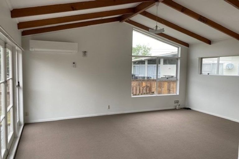 Photo of property in 1 Triangle Road, Massey, Auckland, 0614