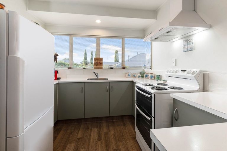 Photo of property in 9b Barraud Place, Pukehangi, Rotorua, 3015