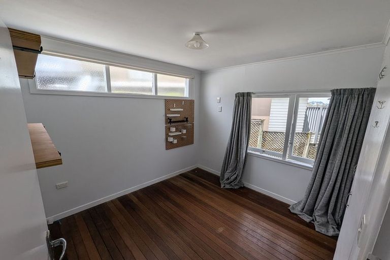Photo of property in 22 Tizard Road, Birkenhead, Auckland, 0626