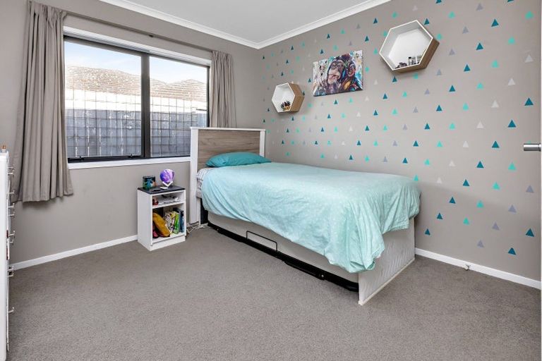 Photo of property in 3 Sando Way, One Tree Point, 0118